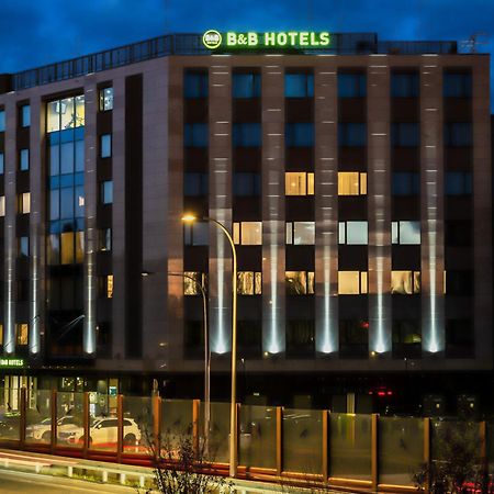B&B Hotel Warsaw East ภายนอก รูปภาพ