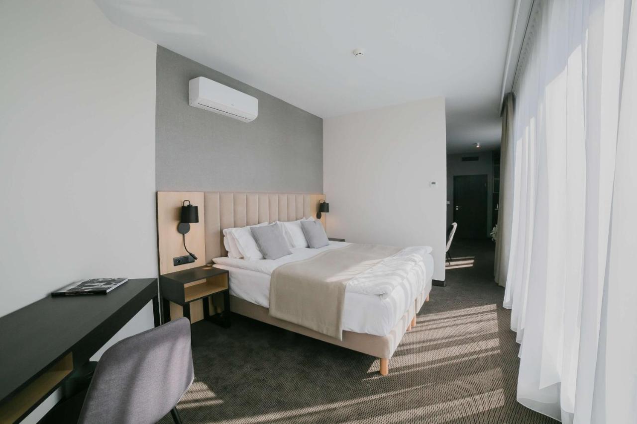 B&B Hotel Warsaw East ภายนอก รูปภาพ