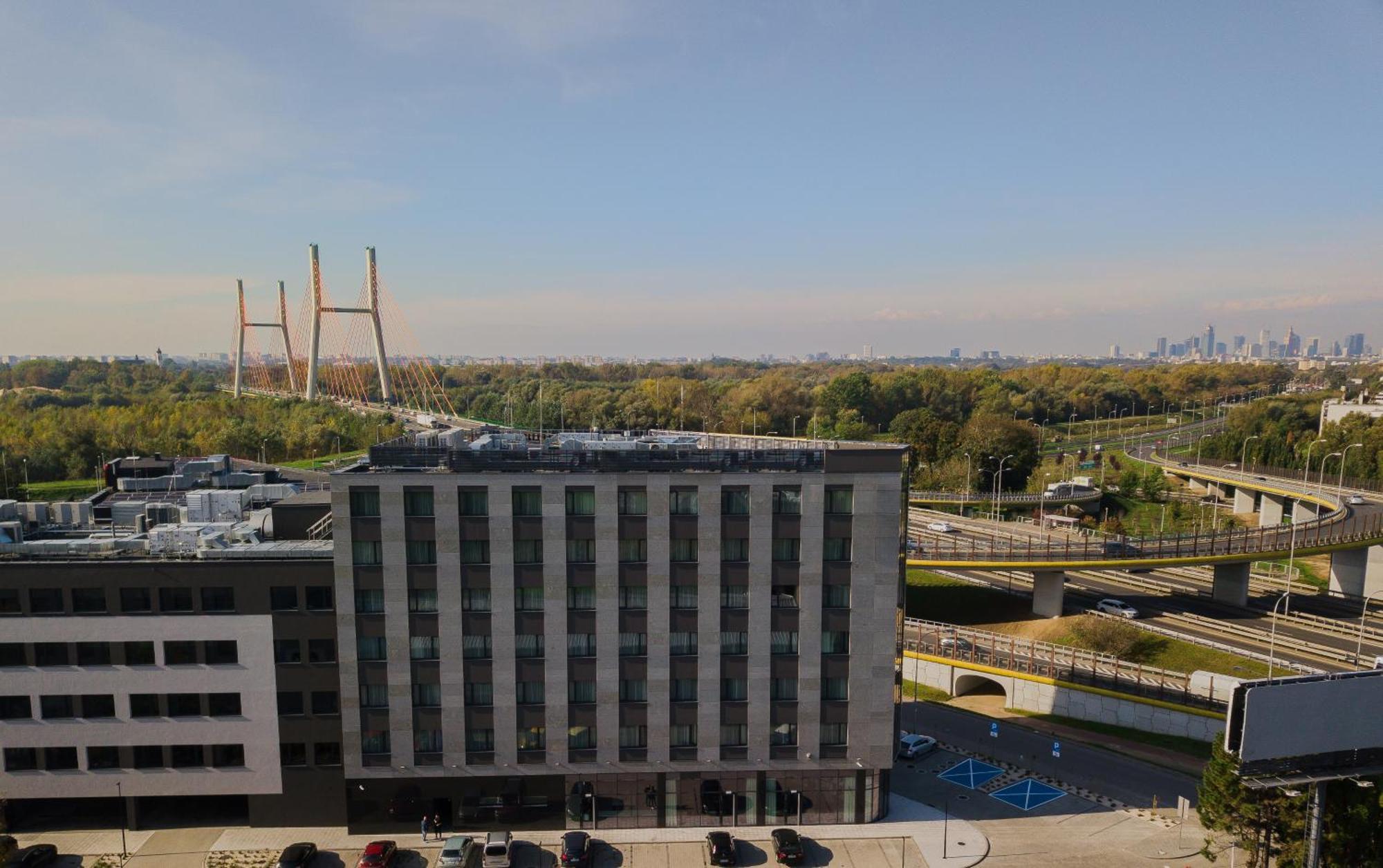 B&B Hotel Warsaw East ภายนอก รูปภาพ